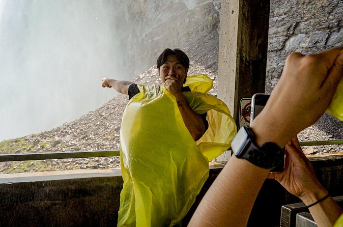 Best of Niagara Falls Canada Tour with Voyage to the Falls Boat - Winter reality check: what replaces Voyage to the Falls when the boat is down