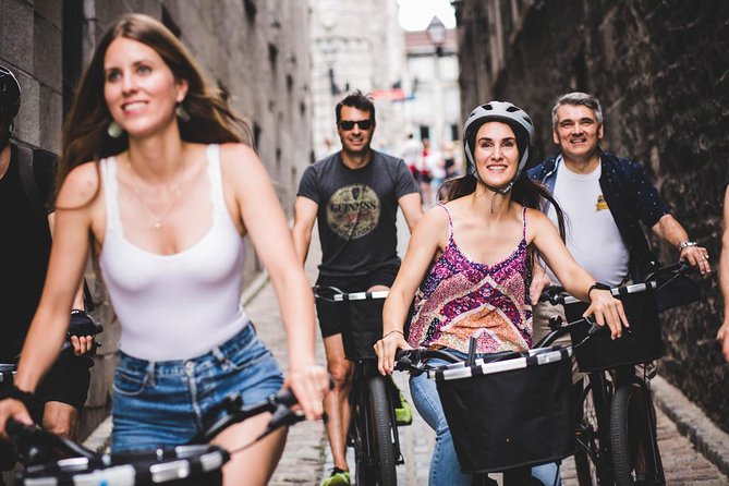 Bike / E-bike Tour : Downtown, Old Montreal, Waterfront by Fitz - How the Guides Shape the Tour: Martin, Marie, JF, Eduardo, and More