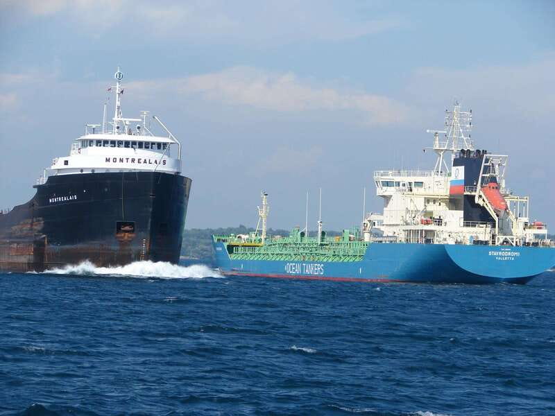 Brockville: 1000 Islands Cruise - St. Lawrence Seaway Scale: Why the Big Ships Matter