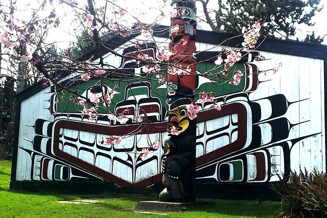 Butchart Gardens and City Highlights Private tour - What to expect from the guide, based on real-day outcomes
