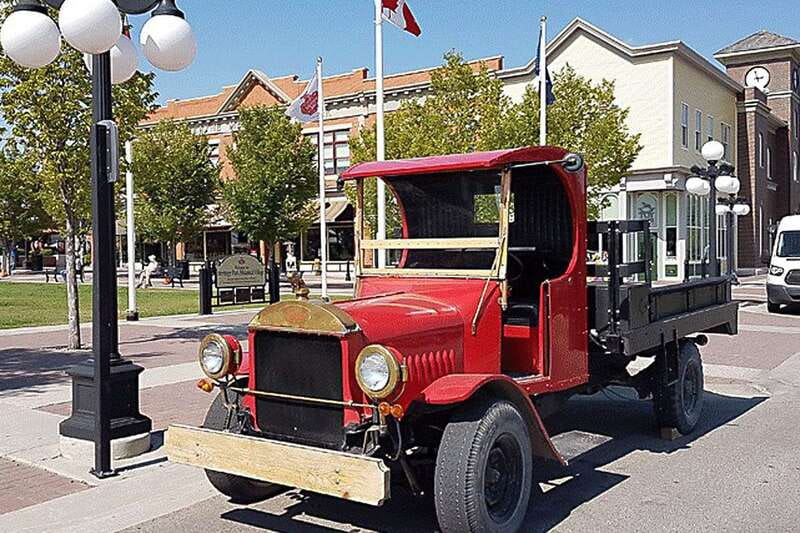 Calgary: 3.5-Hour Bus City Tour with Gasoline Alley Museum - Guide names you might get, and what that often means