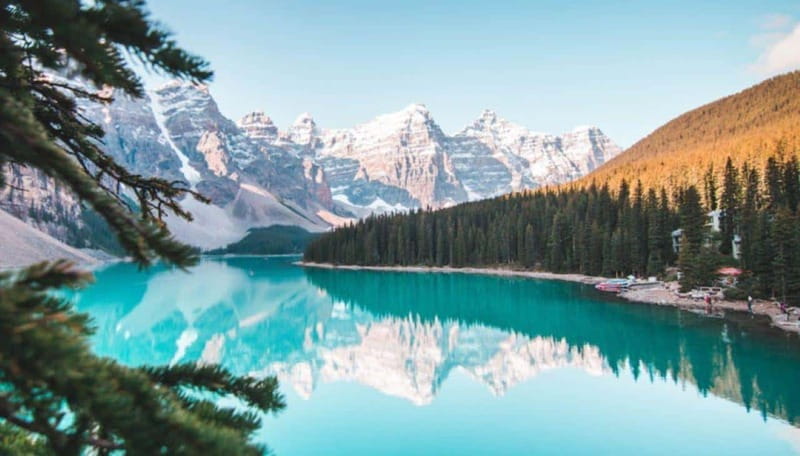 Calgary: 3-Day Lake Louise, Moraine, Emerald, Yoho, Icefield - Day 2: Johnston Canyon waterfalls, Banff Town time, Surprise Corner, and Sulphur Mountain or Hot Springs