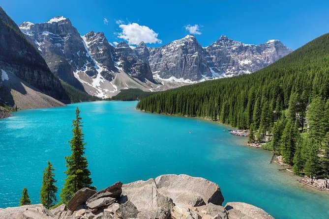 Calgary Airport Shuttle to Banff & Lake Louise - Who This Shuttle Fits Best (And Who Might Want Something Else)