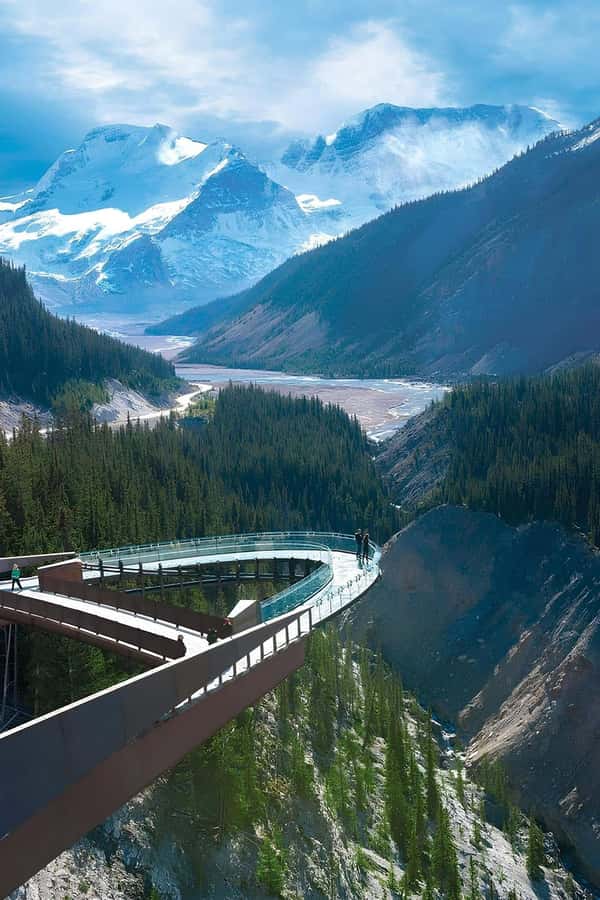 Calgary Banff: Columbia Icefield, Skywalk and Lakes Day Tour - Key highlights you will actually feel
