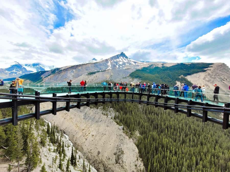 Calgary Banff: Columbia Icefield, Skywalk and Lakes Day Tour - Glacier adventure time on the Icefield, plus the Ice Explorer option