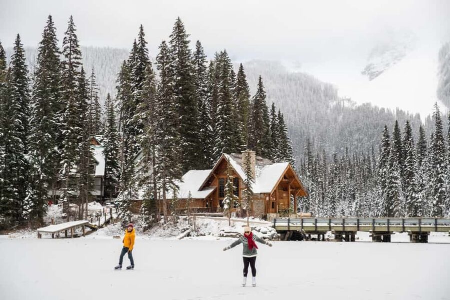 Calgary: Banff Top Lakes Tour with Banff Town Visit - Johnston Canyon Lower and Upper Falls: the walk that delivers