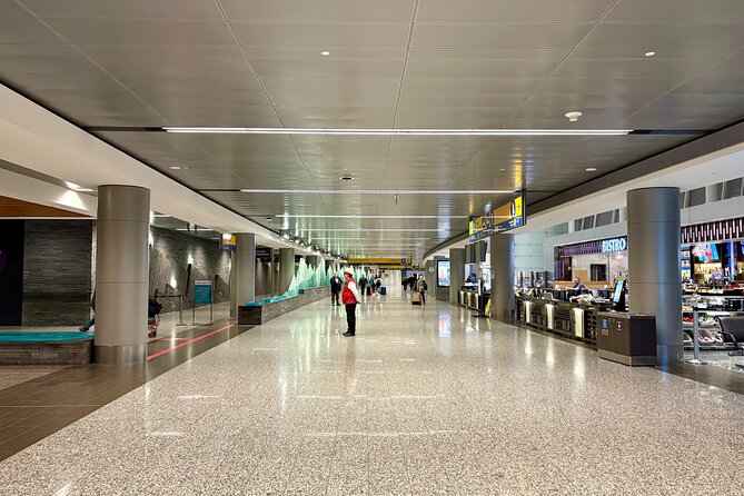 Calgary Best Private Transfer Between Local Airport and Hotels - Who should book this Calgary private transfer?