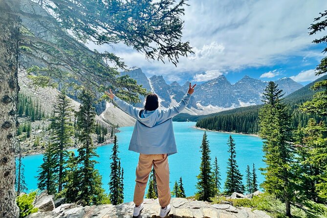 Calgary/Canmore/Banff: Moraine Lake & Lake Louise Return Shuttle - Moraine Lake and Lake Louise in one day: the real payoff