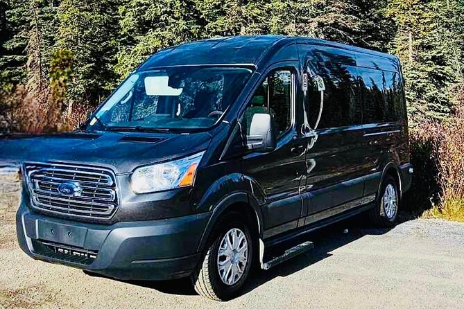 Calgary/Canmore/Banff: Moraine Lake & Lake Louise Return Shuttle - Lake Louise: the classic jewel look, with time for a short hike