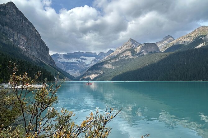 Calgary/Canmore/Banff: Moraine Lake & Lake Louise Return Shuttle - The Fairy Bus shuttle comfort: how the ride sets the tone