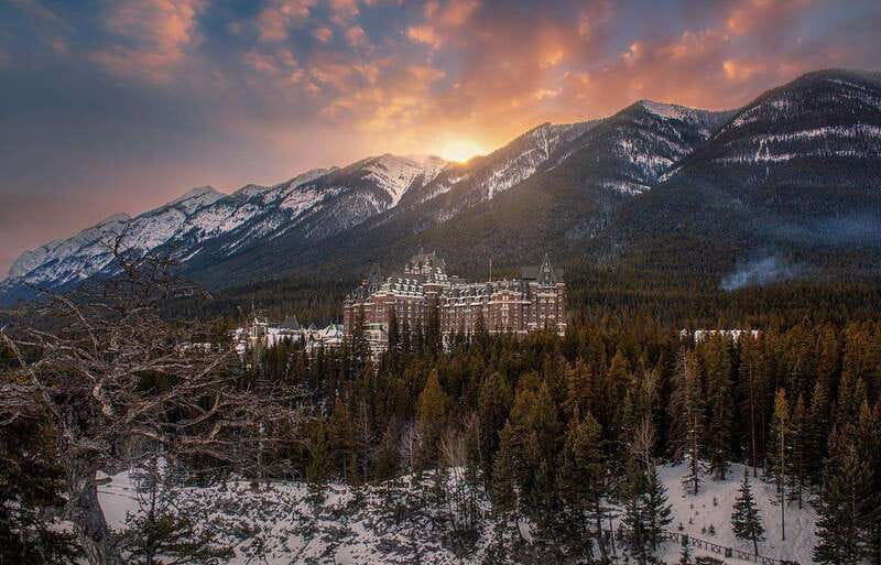 Calgary/Canmore: Lake Louise, Moraine Lake, & Banff Day Tour - The real value behind the $120 price tag
