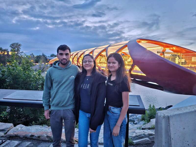 Calgary City Tour & Yamnuska Wolfdog Sanctuary Private Tour - Key takeaways before you go