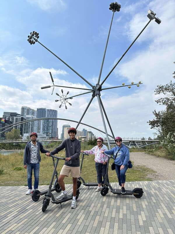 Calgary: E-Scooter City Highlights Tour - Safety, balance, and what to wear (so the ride stays fun)