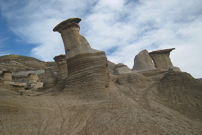 Calgary to Royal Museum | Drumheller – PRIVATE TOUR - World’s Largest Dinosaur: the short stop that gets laughs