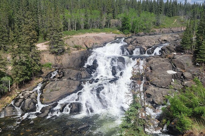 Cameron Falls Tour Custom Waterfall Hiking - The guide factor: what Tracy’s style seems to deliver