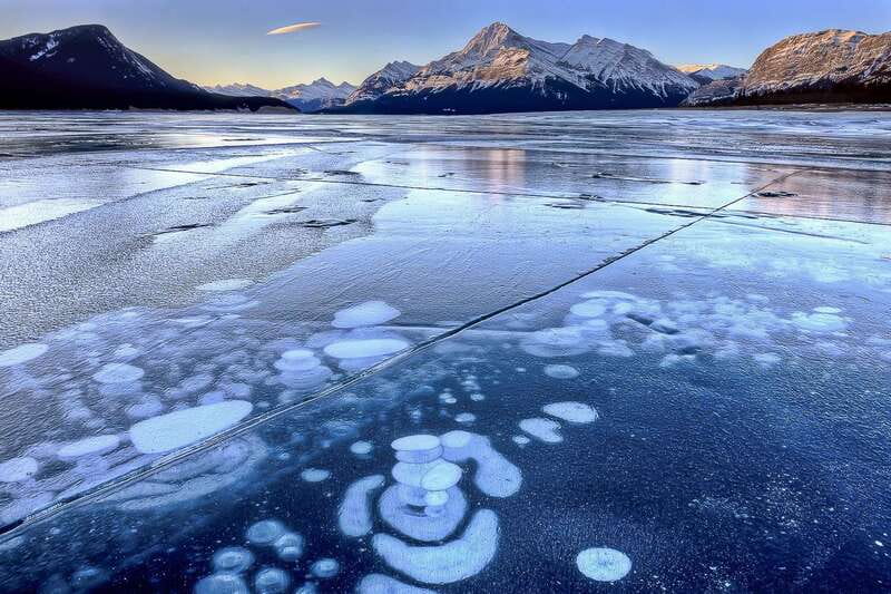 Canadian Rockies: Abraham Lake Ice Bubbles Helicopter Tour - Should you book the Canadian Rockies ice bubbles helicopter tour?