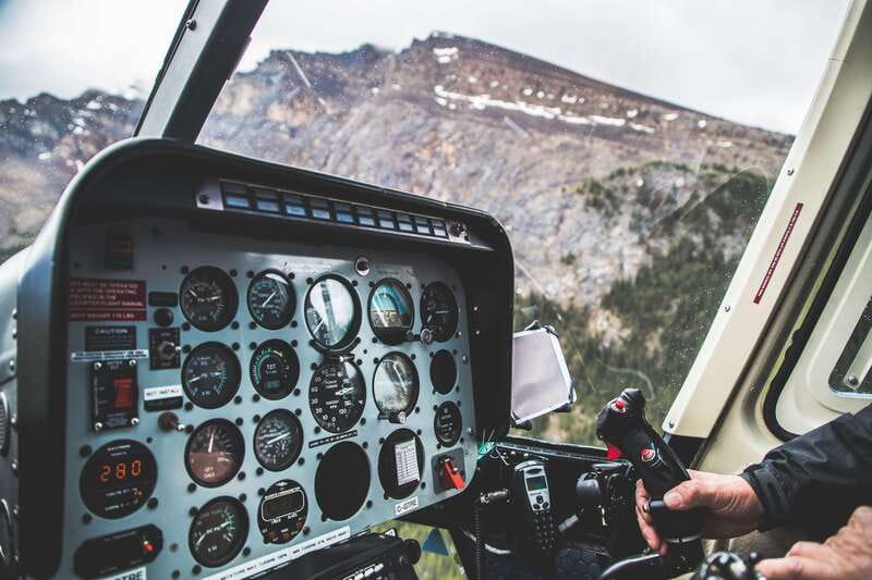 Canadian Rockies: Helicopter Flight with Exploration Hike - Small-group comfort in a short time window