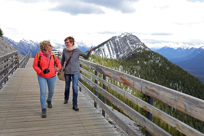 Canadian Rocky Mountains & Banff 5-Day Premium Tour - Day 3: Sulphur Mountain Gondola, Lake Minnewanka, and Banff townsite classics