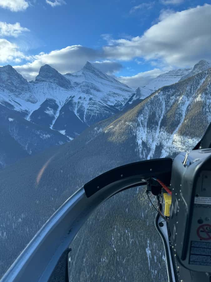 Canmore: 25-Minute Three Sisters Helicopter Tour - Key Points If You Want the Highlights First