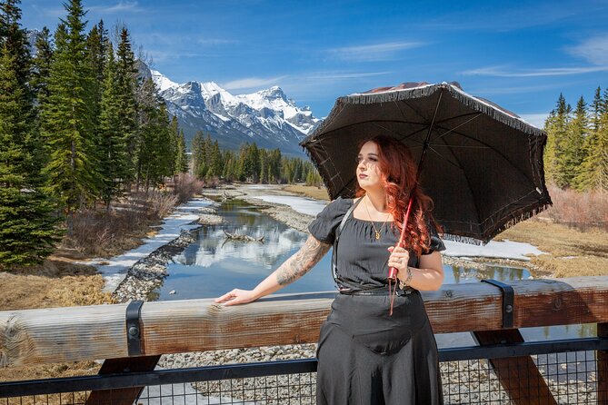 Canmore Ghost Walks - Guides, storytelling style, and how the night stays fun