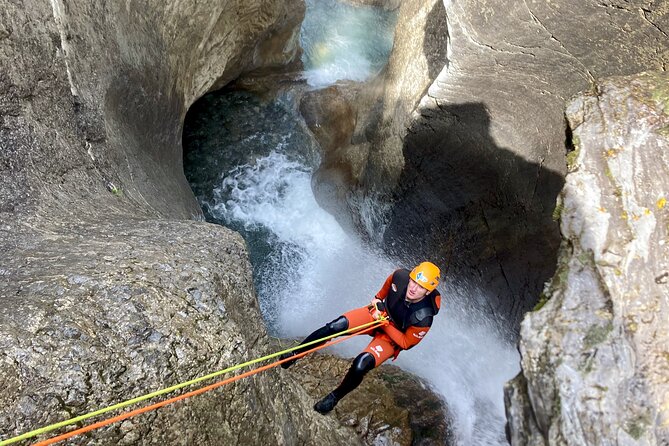 Canyoning half day - Heart Creek Canyon (beginner level) - Wet feet, footwear rules, and how to stay sane after