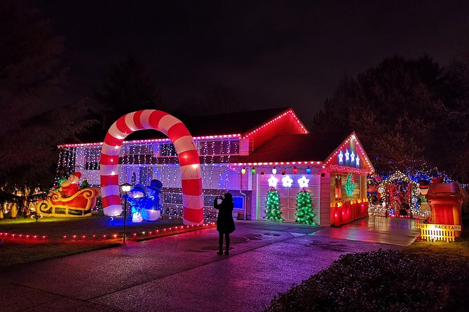 Christmas in Victoria and the Butchart Gardens - Inner Harbour finale: lights for photos, then you’re done