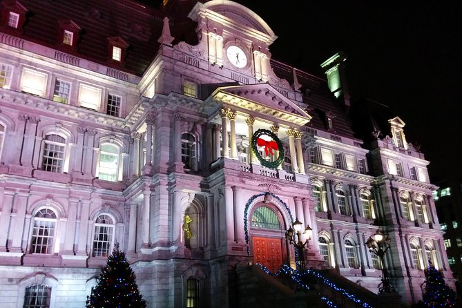 Christmas Walking Tour in Old Montreal - Bonsecours Market under the dome: gifts, crafts, and local style