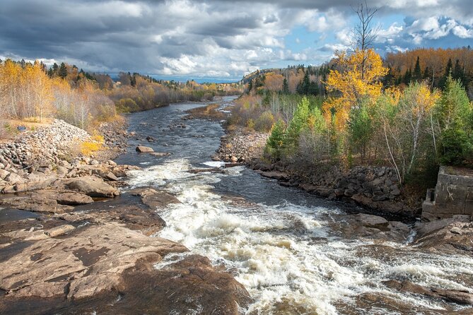 City tour and hiking to the Canyon and Waterfall in the Park - Price and value: what $108.84 buys you in Saguenay