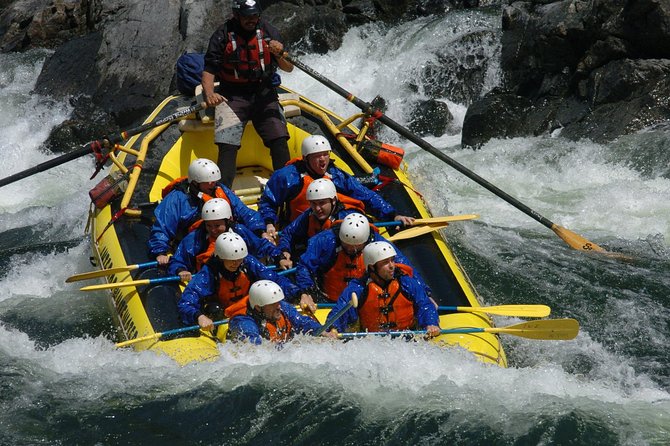 Clearwater, BC, Rafting, Finish in Canadas waterfall capital! - The 14 km Clearwater run: what “3 hours 30 minutes” actually feels like