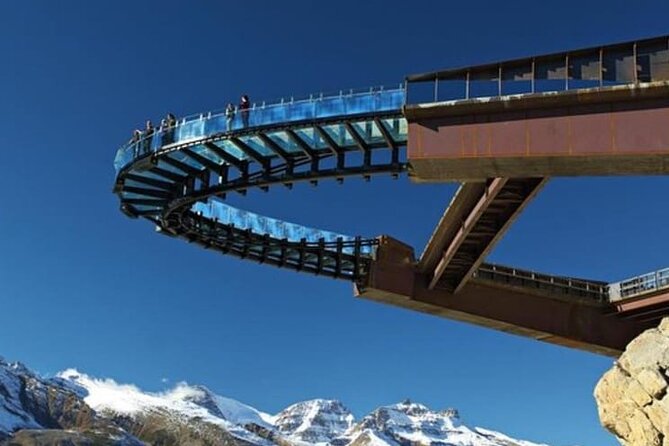 Columbia Icefield, Crowfoot Glacier and Bow ,Peyto Lake Tour - Johnston Canyon in winter: waterfalls and ice walking
