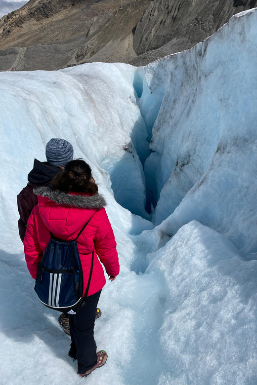 Columbia Icefield: Guided Glacier Hike - Why this glacier walk beats the bus-stop version