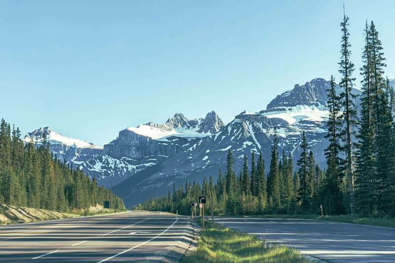 Columbia Icefield, Peyto Lake, Bow Lake Discovery Tour - Crowfoot Glacier, a quick pass-by you should still notice