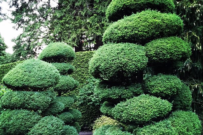 COMBO Victoria City Tour & Butchart Gardens & Entry Tix - Victoria in one hour: harbor views, Parliament Buildings, and three photo stops