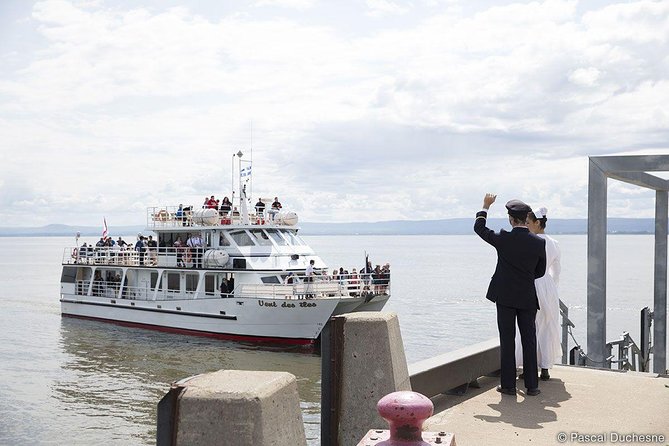 Cruise and Visit of Grosse-Ile - Choosing the Themed Tour Option in High Season