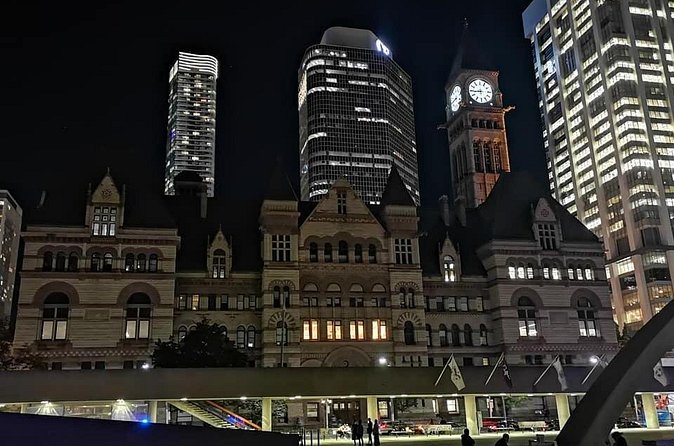 Customizable Walking Tour of Toronto's Hidden Gems - An Oxford-like university campus: architecture you can read on foot
