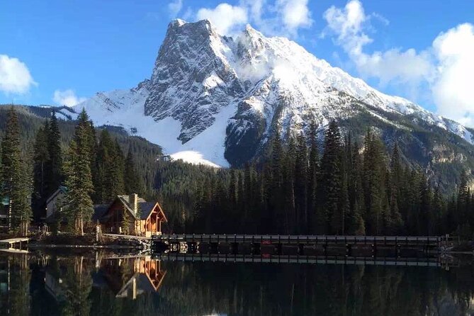 Day Trip: Lake Louise, Moraine Lake, Emerald Lake, Banff - Marble Canyon walk over seven bridges and fossil talk