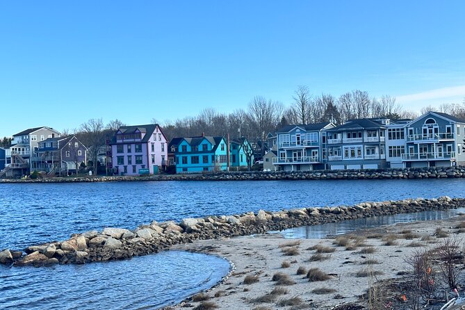 Day Trip to Lunenburg, Mahone Bay and Peggy's Cove from Halifax - The drive time reality check: how traffic can change your day
