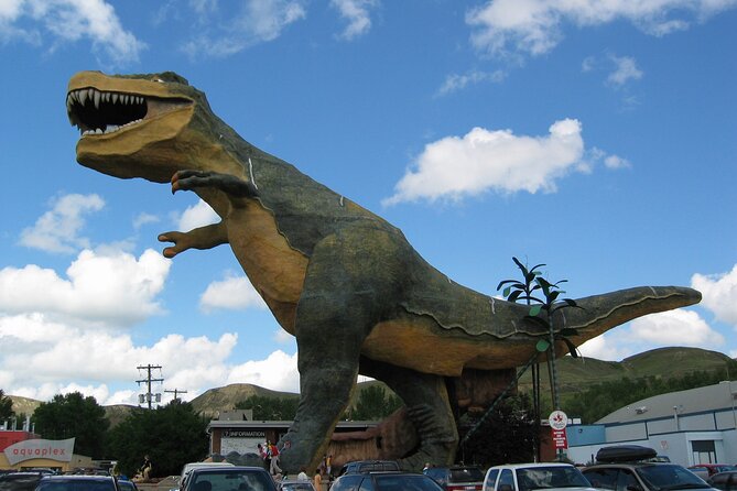 Dinosaurs, Canyons & Ghost Towns: Ultimate Drumheller Day Tour - Price and value: why $241.18 can make sense