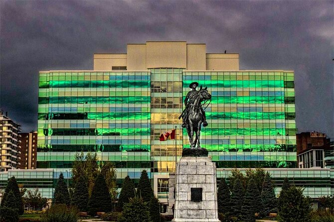 Discover Calgary with 3 Smartphone Audio Walking Tours - Downtown Calgary: City Hall, theatres, and public art stops