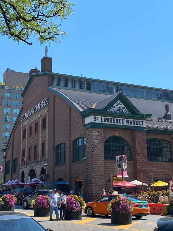 Downtown Toronto: Walking tour experience. English/Spanish - Price and Time: Is $54 a Smart Value?