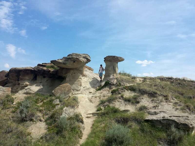 Drumheller: Bad Land & Dinosaur Museum Tour from Calgary - Horseshoe Canyon: the Red Deer River U-turn and layered rock views