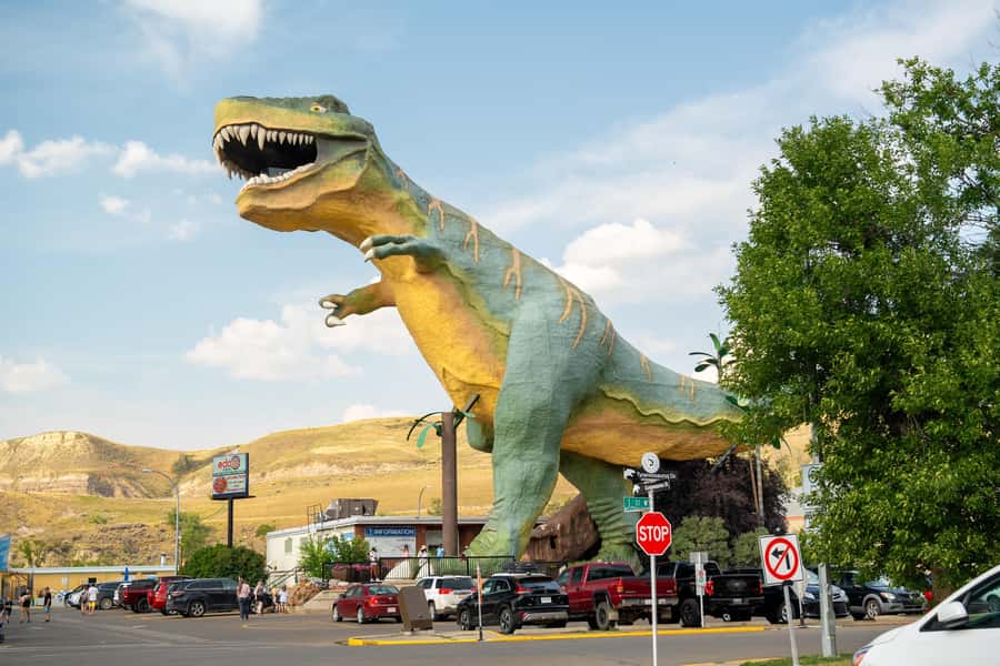 Drumheller: Dinosaurs, Canyons, & Hoodoos Day Tour - CrossIron Mills Outlet: why the ending is a love-it-or-loathe-it moment