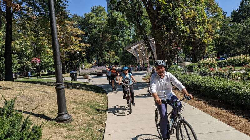 E-bike through Toronto's Dynamic Neighbourhoods - Stop-by-stop: the route from Lower Ossington to Rosedale