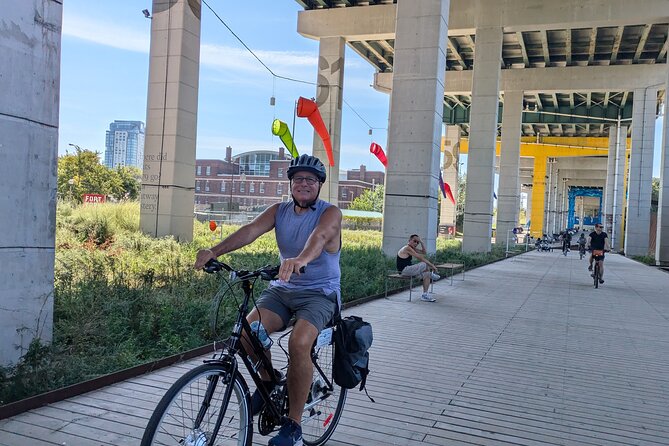 E-bike Toronto's Dynamic Neighbourhoods - Who this tour suits best