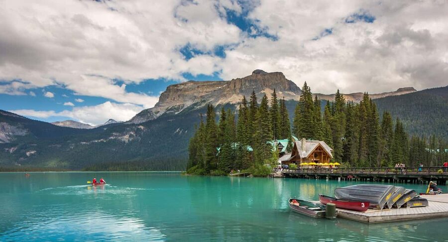 Emerald Lake,Lake Louise JohnstonCanyon&Banff Tour - Emerald Lake in Yoho National Park: the calm start that sets the tone