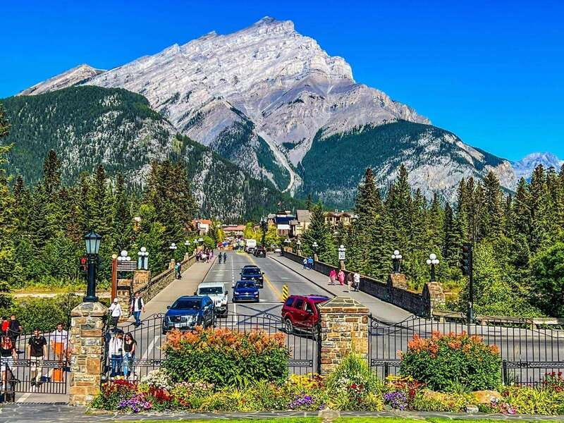 Emerald Lake, Moraine, Louise, Johnston Canyon & Banff Town - Price and Value: How $51 Adds Up for an 11-Hour Day