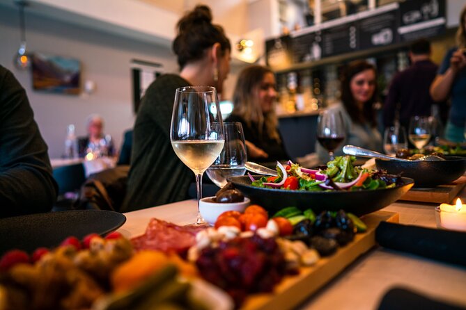 Evening Sip, Savor, Stroll Tour - The guide factor: Kathy’s role in making it feel easy