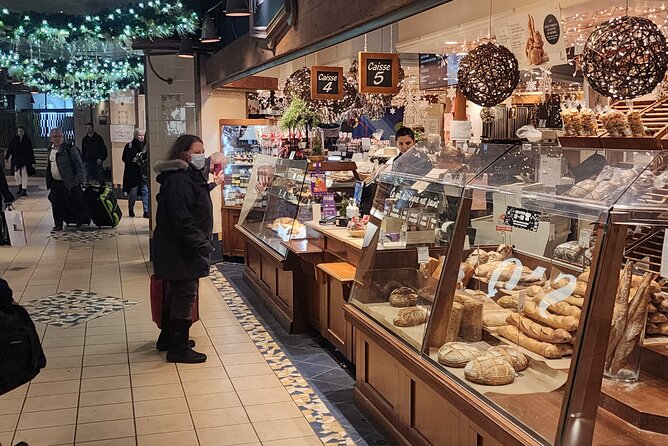 Explore the Underground City with a local comedian - First stop: Square-Victoria, the World Trade Centre, and what to expect