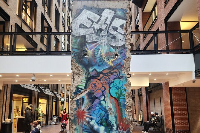 Explore the Underground City with a local comedian - Shopping and stops inside: why some people feel split on this