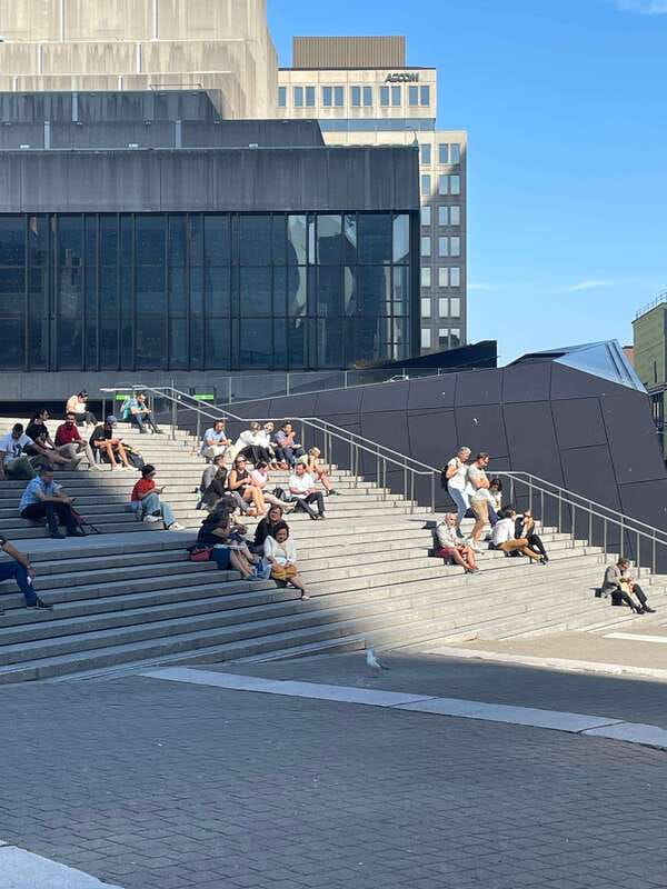 Explore Underground city & Downtown. Great tour to stay warm - Meet at 1000 Rue de la Gauchetière Ouest, then get guided fast